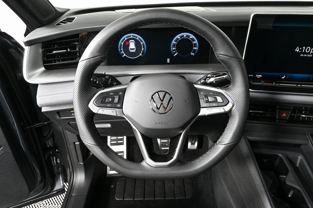 new 2025 Volkswagen Tiguan car, priced at $39,505