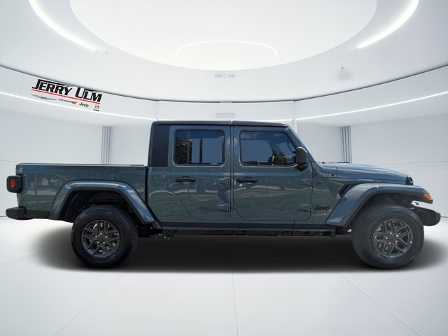 new 2025 Jeep Gladiator car, priced at $39,380