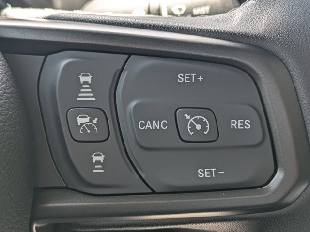 new 2025 Jeep Gladiator car, priced at $39,380