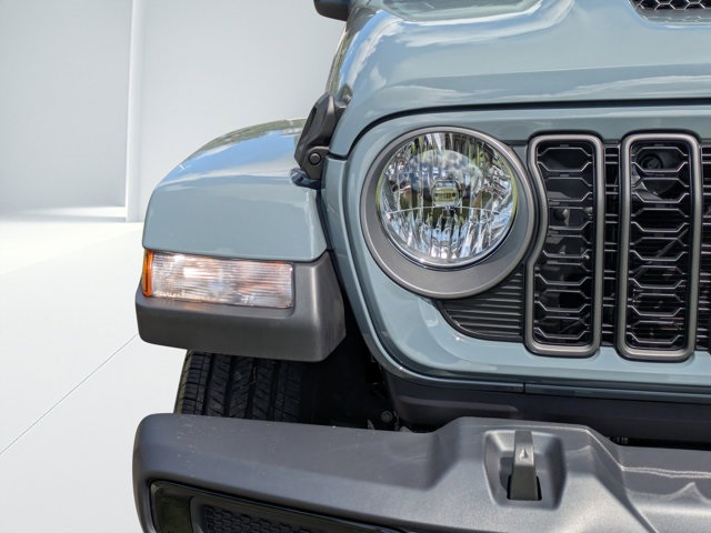 new 2025 Jeep Gladiator car, priced at $39,380