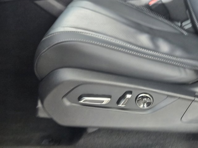 used 2025 Acura MDX car, priced at $49,400