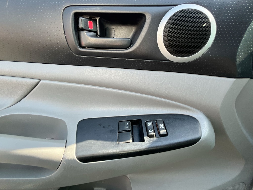 used 2014 Toyota Tacoma car, priced at $15,900