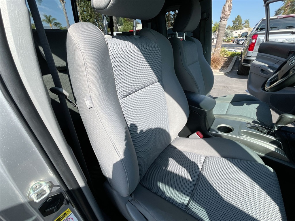 used 2014 Toyota Tacoma car, priced at $15,900
