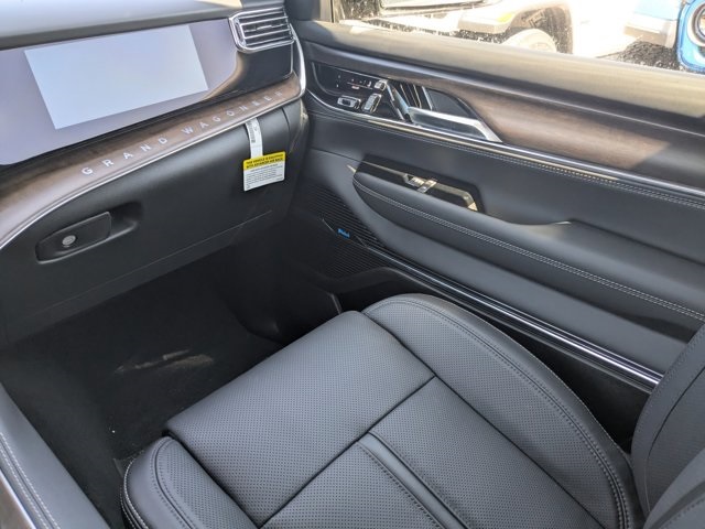 new 2025 Jeep Grand Wagoneer car, priced at $77,640