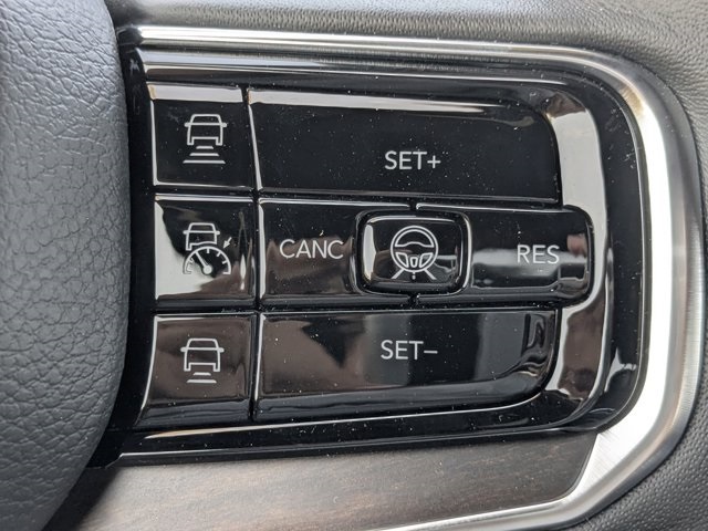 new 2025 Jeep Grand Wagoneer car, priced at $77,640