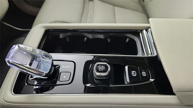 new 2026 Volvo XC90 Plug-In Hybrid car, priced at $85,195