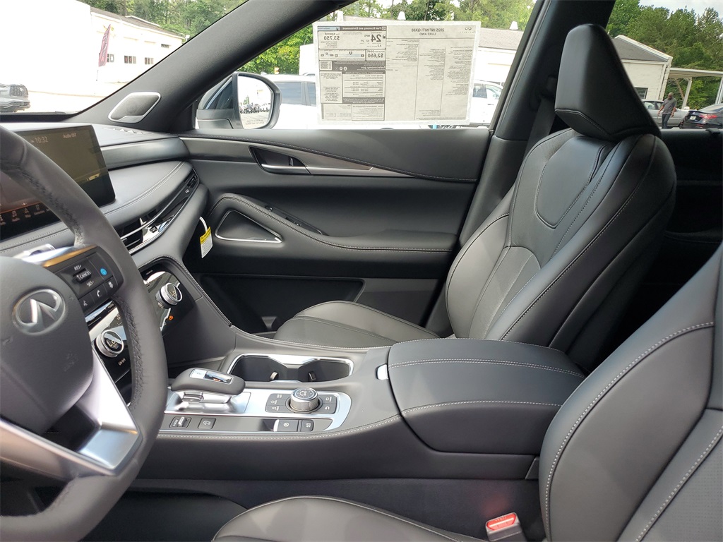 new 2025 INFINITI QX60 car, priced at $54,980
