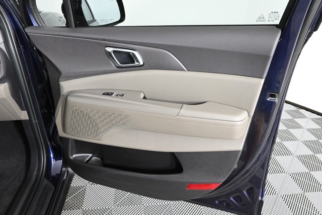 new 2025 Kia Carnival car, priced at $40,804