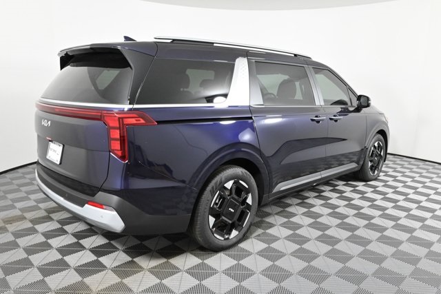 new 2025 Kia Carnival car, priced at $40,804