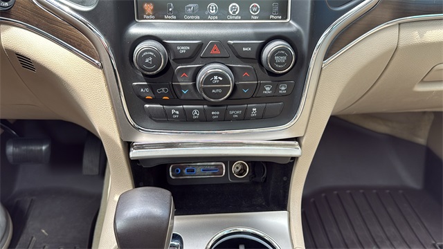 used 2017 Jeep Grand Cherokee car, priced at $16,751