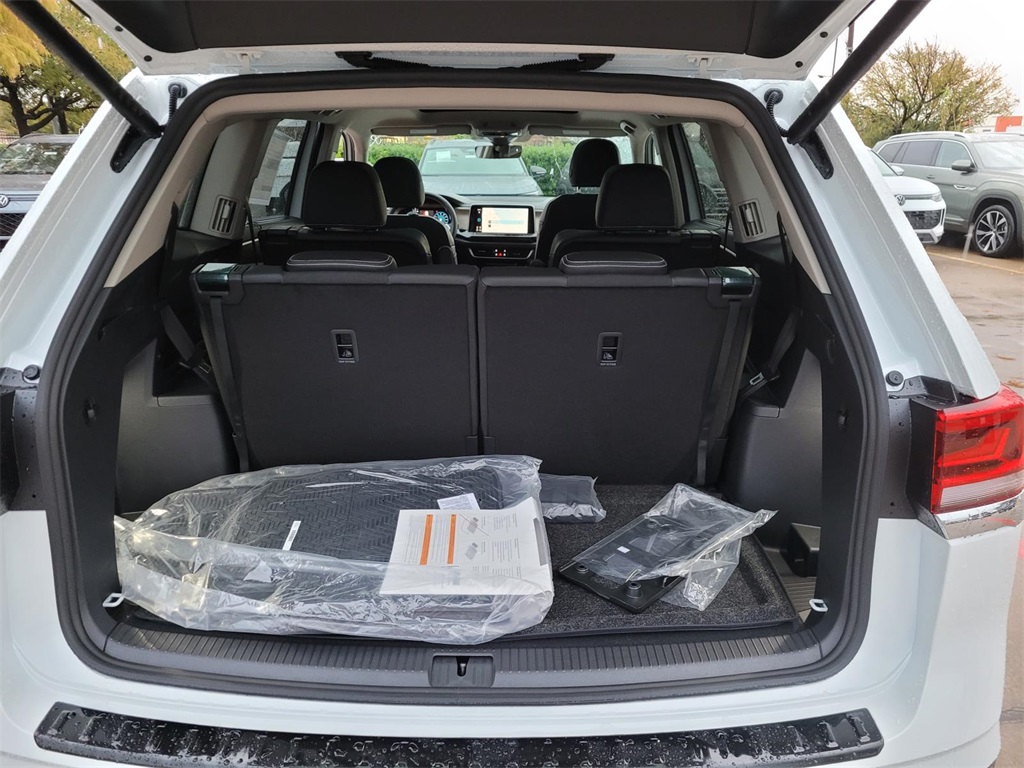 new 2026 Volkswagen Atlas car, priced at $44,220