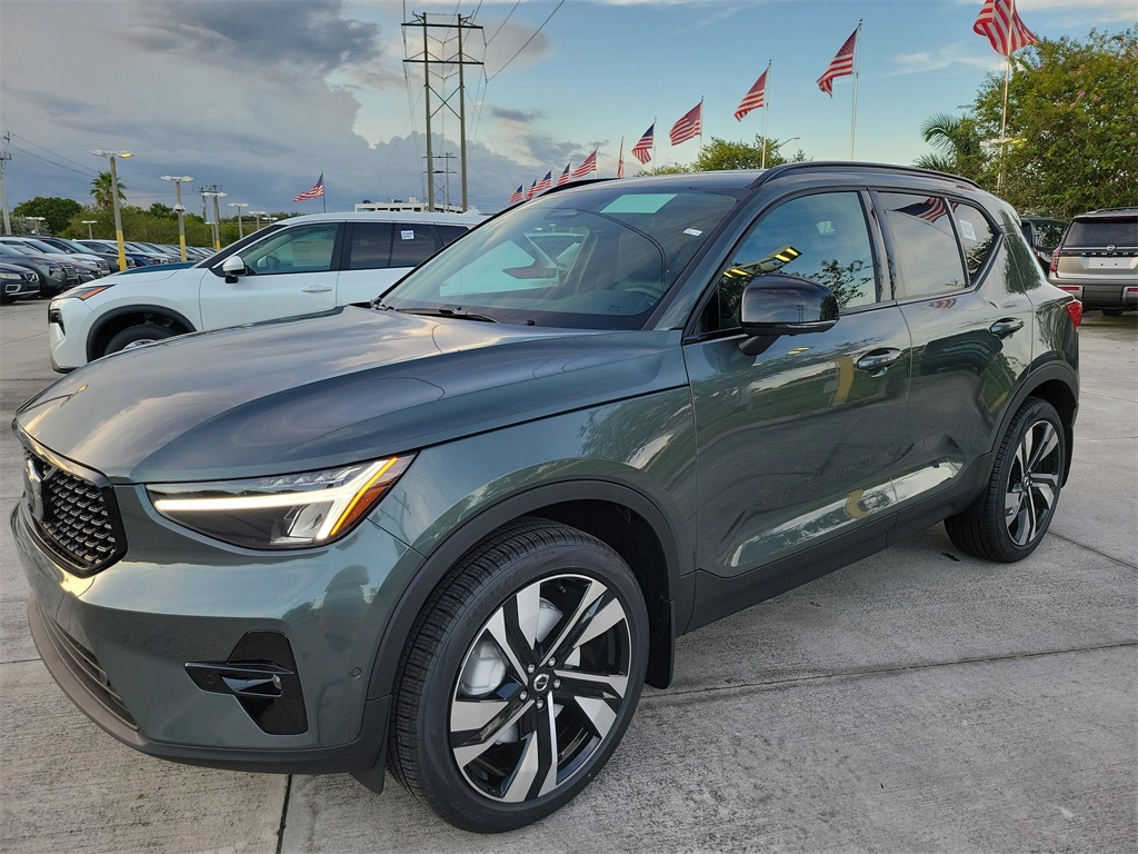 new 2026 Volvo XC40 car, priced at $43,960