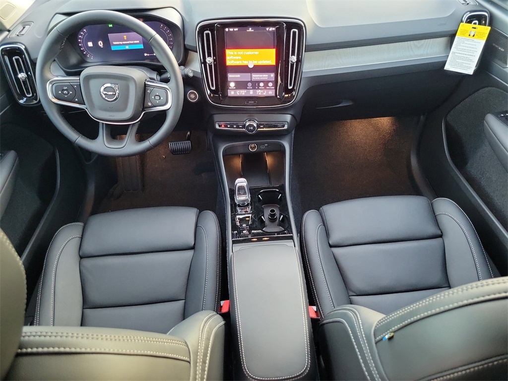 new 2026 Volvo XC40 car, priced at $43,960