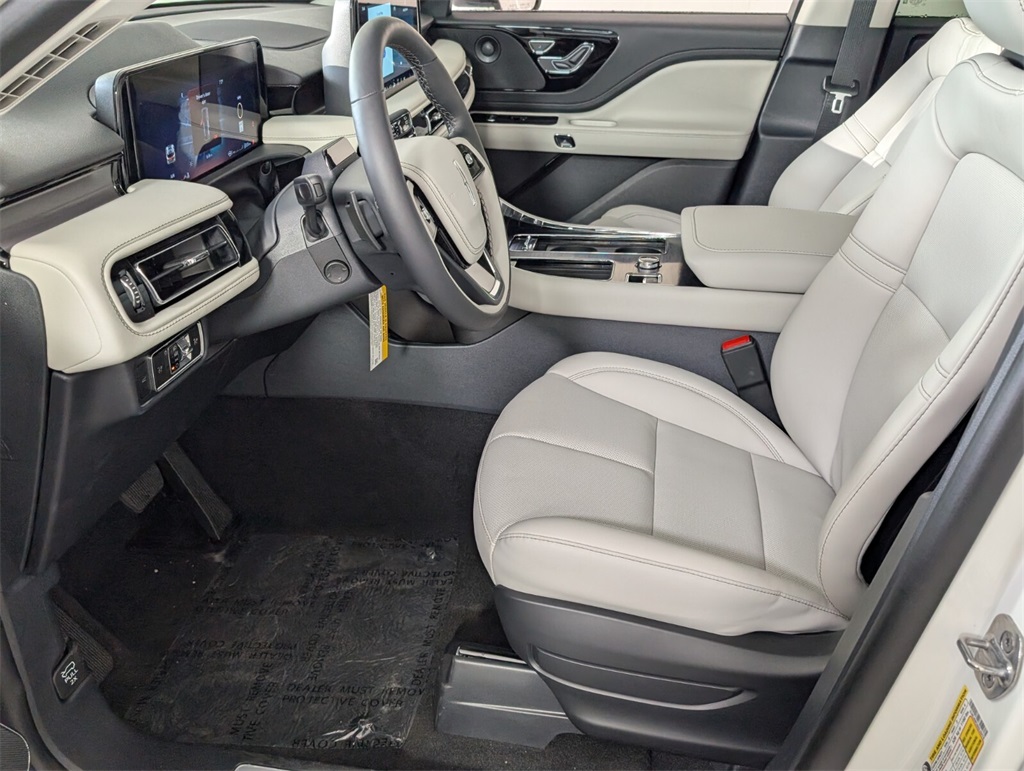 new 2025 Lincoln Aviator car, priced at $63,590