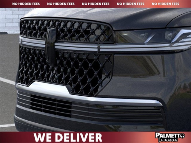 new 2025 Lincoln Navigator car, priced at $105,690