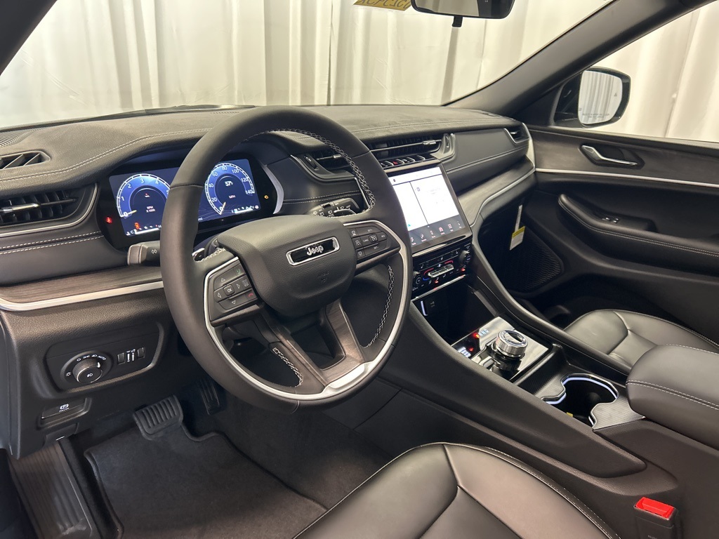 new 2025 Jeep Grand Cherokee L car, priced at $49,713