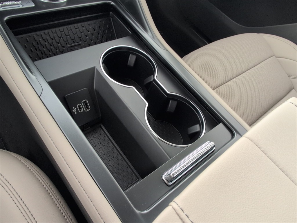 new 2025 Lincoln Nautilus car, priced at $53,554