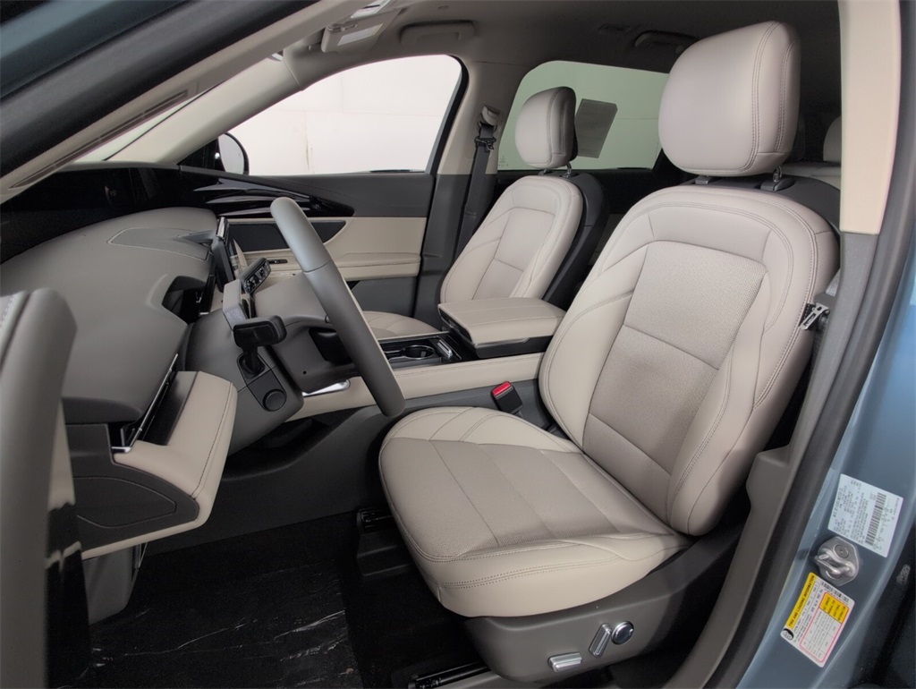 new 2025 Lincoln Nautilus car, priced at $53,554