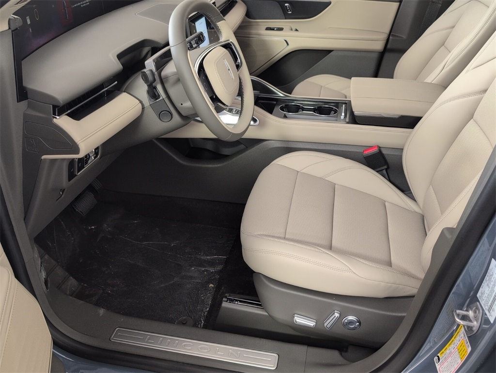 new 2025 Lincoln Nautilus car, priced at $53,554