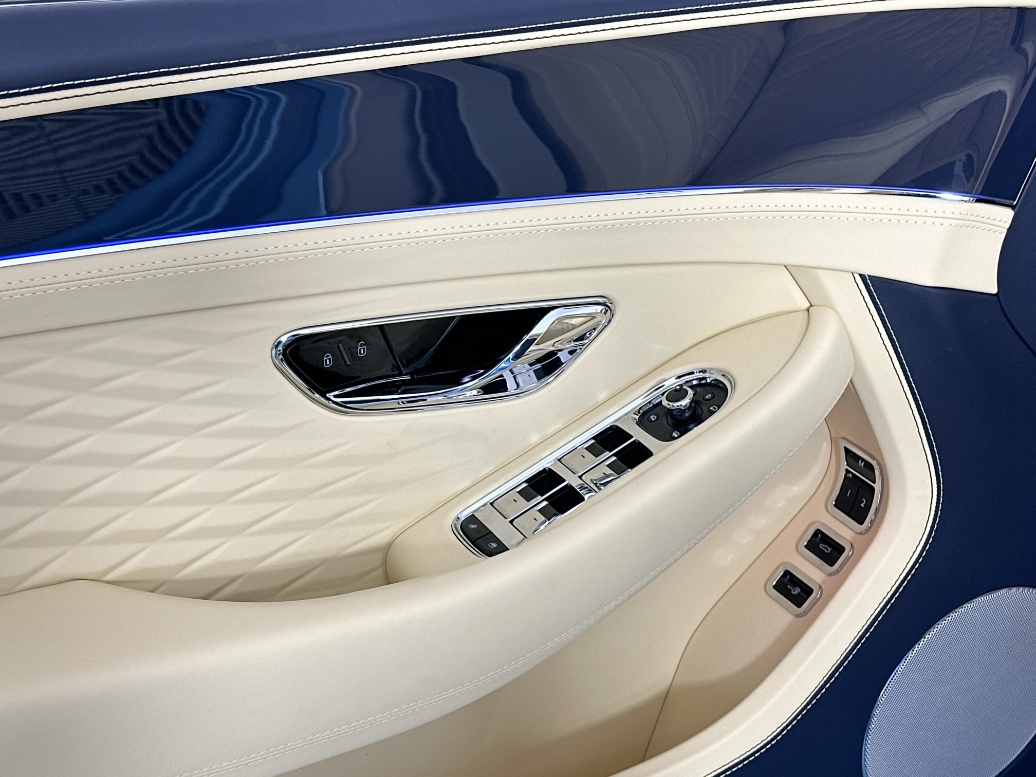 new 2026 Bentley Continental GTC car