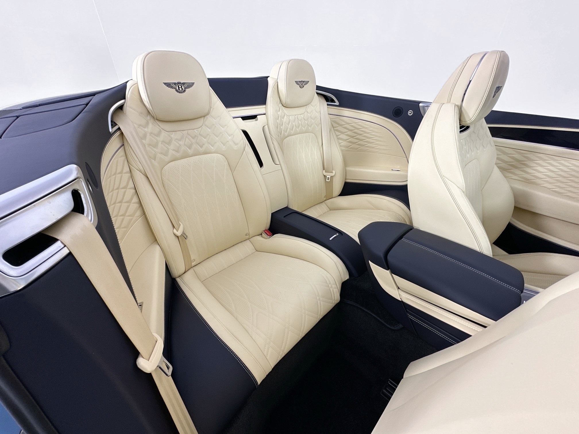 new 2026 Bentley Continental GTC car