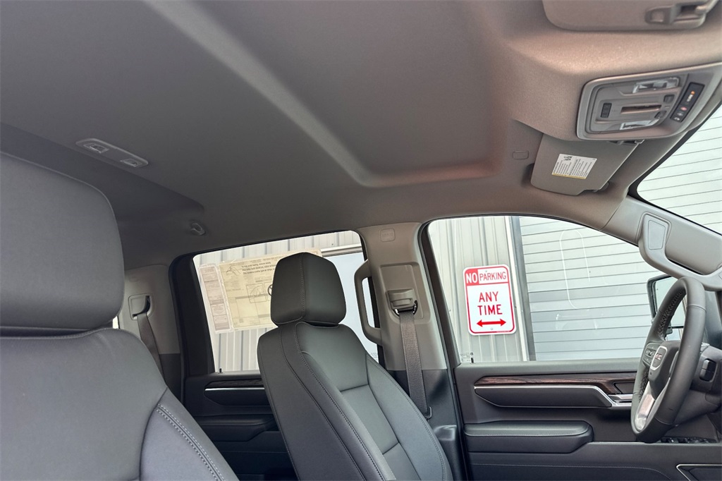 new 2025 GMC Sierra 2500HD car, priced at $78,020