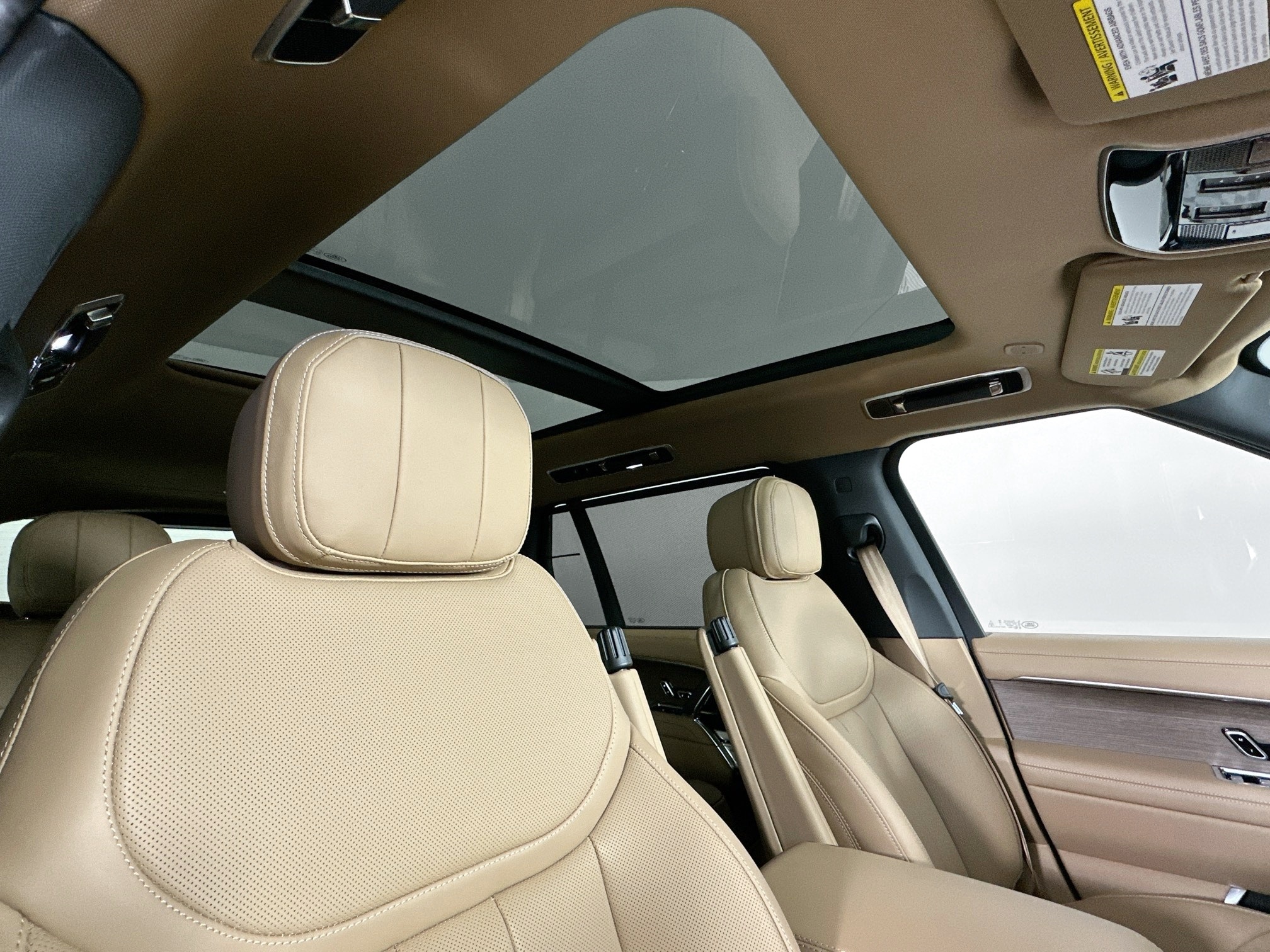 new 2025 Land Rover Range Rover car, priced at $132,305