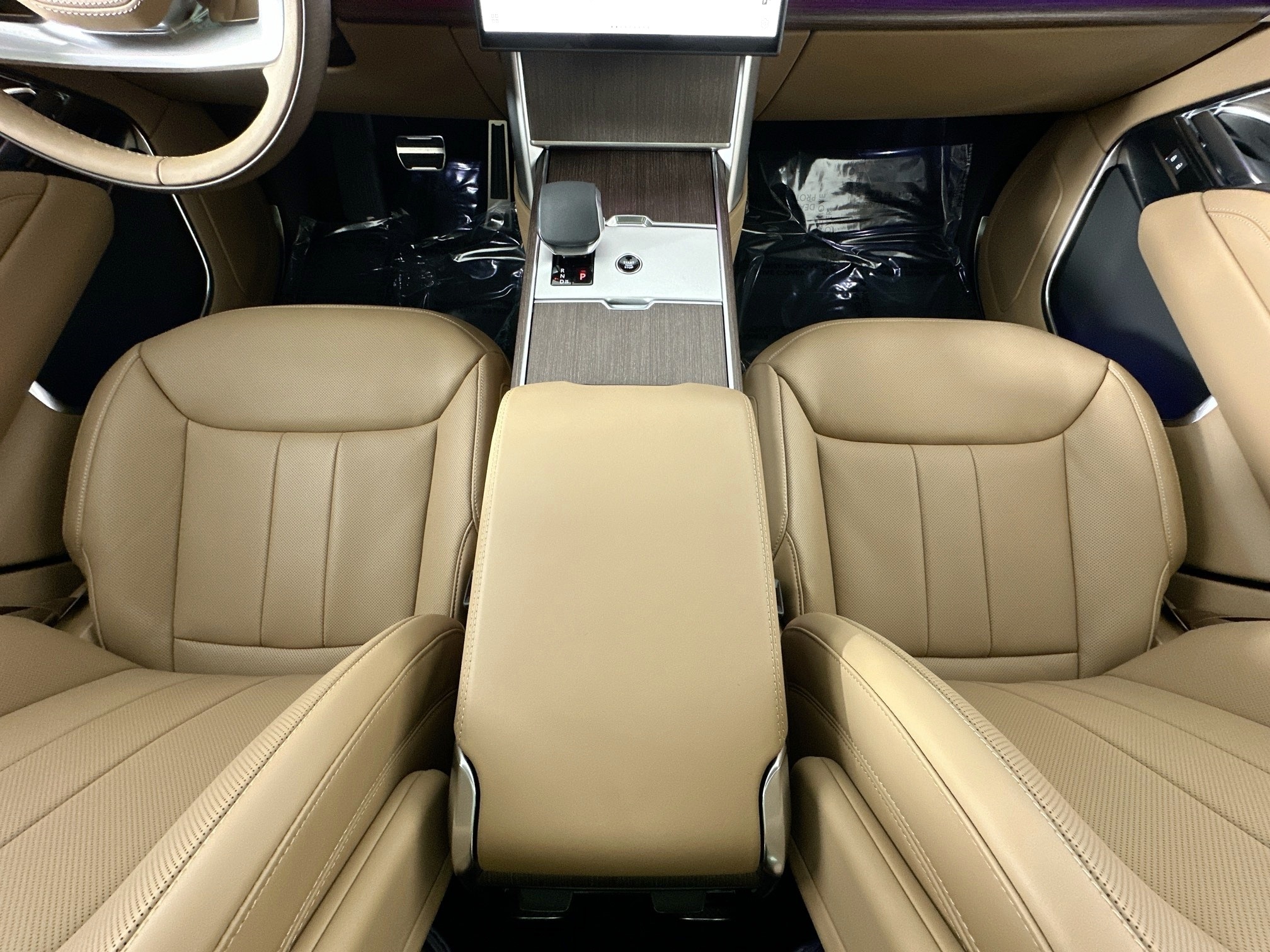 new 2025 Land Rover Range Rover car, priced at $132,305