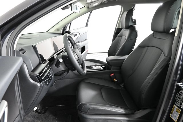new 2026 Kia Sportage car, priced at $33,010