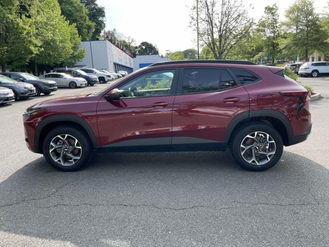 used 2024 Chevrolet Trax car, priced at $19,869