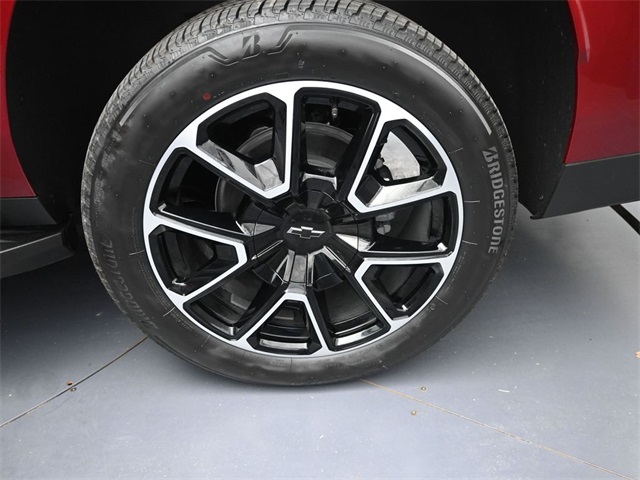 new 2025 Chevrolet Suburban car, priced at $76,000
