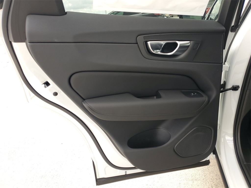 new 2026 Volvo XC60 car, priced at $47,995