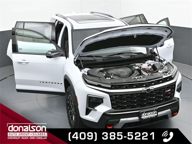 new 2026 Chevrolet Traverse car, priced at $57,810