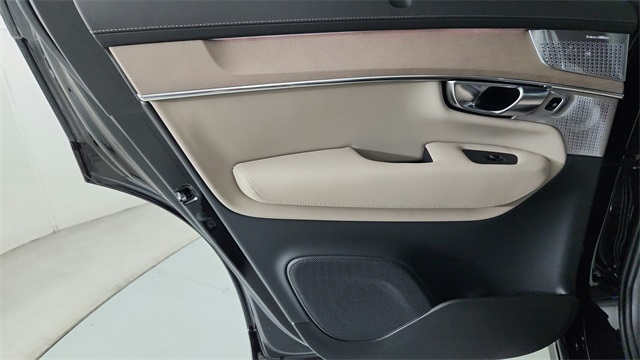 new 2026 Volvo XC90 Plug-In Hybrid car, priced at $94,085