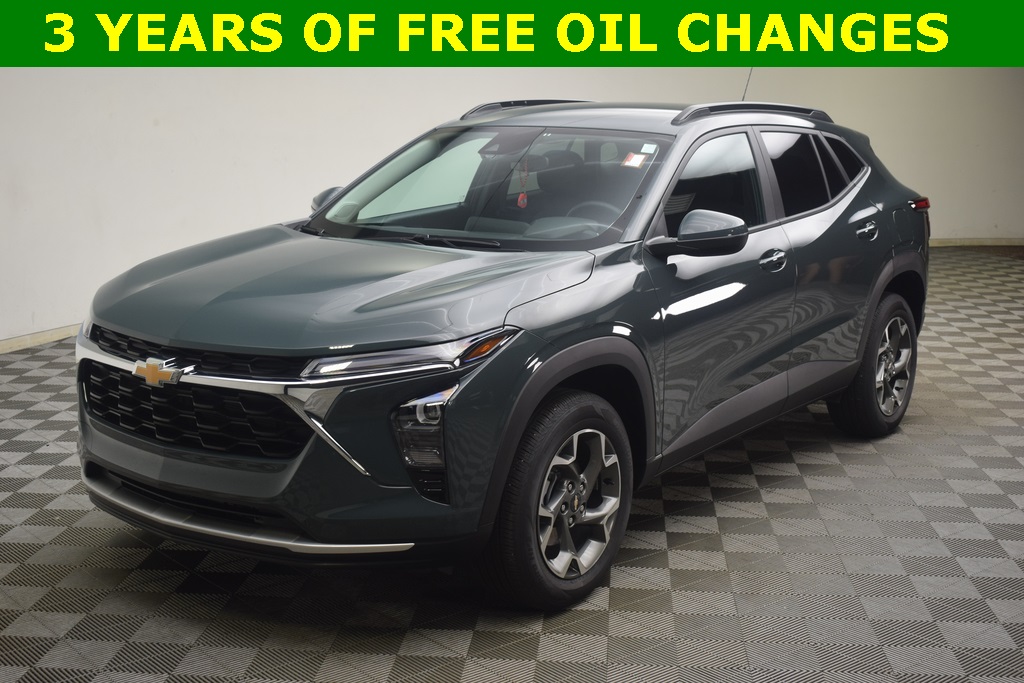 used 2025 Chevrolet Trax car, priced at $23,600