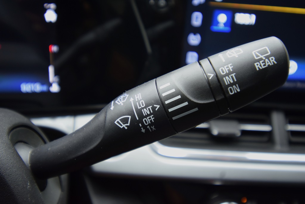 used 2025 Chevrolet Trax car, priced at $23,600