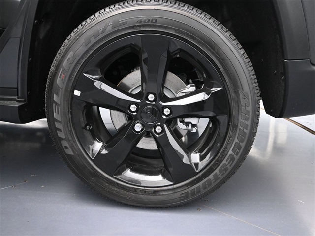 new 2025 Jeep Grand Cherokee car, priced at $41,120