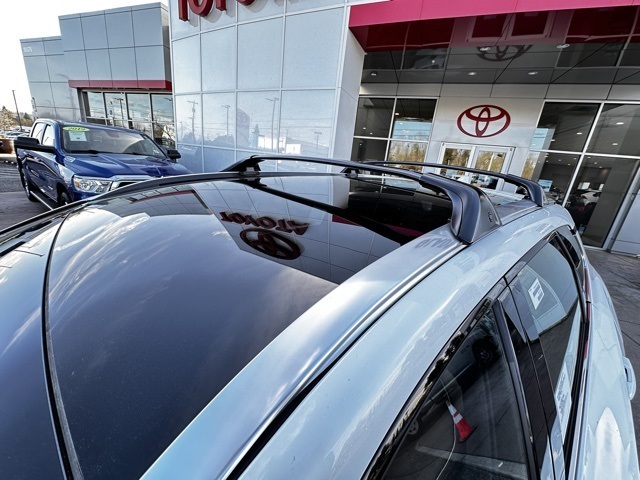 new 2025 Toyota Crown Signia car