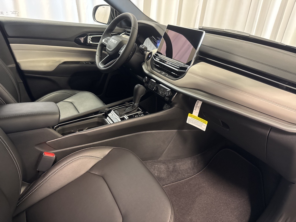 new 2025 Jeep Compass car, priced at $32,743