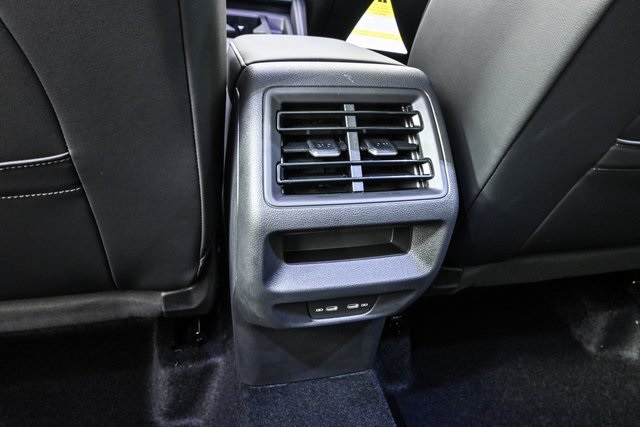 new 2025 Volkswagen Tiguan car, priced at $39,801