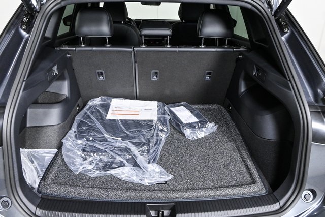 new 2025 Volkswagen Tiguan car, priced at $39,801