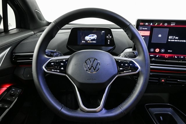 new 2025 Volkswagen ID.4 car, priced at $48,666