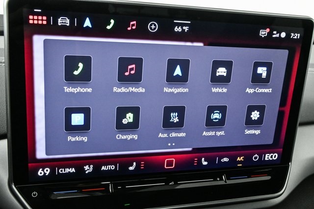 new 2025 Volkswagen ID.4 car, priced at $48,666