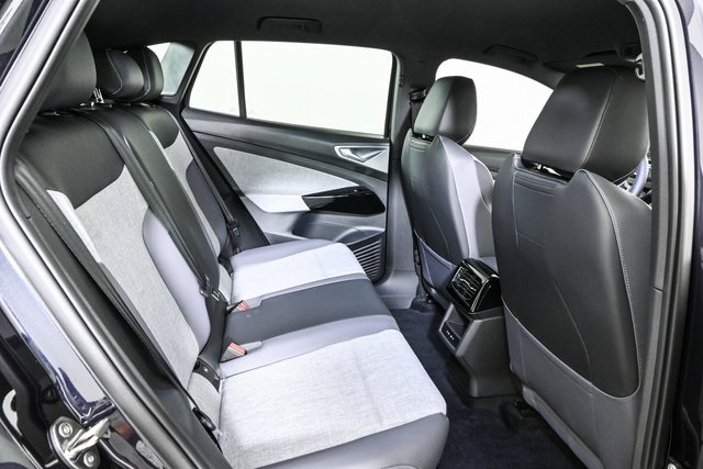 new 2025 Volkswagen ID.4 car, priced at $48,666