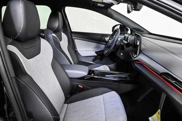 new 2025 Volkswagen ID.4 car, priced at $48,666