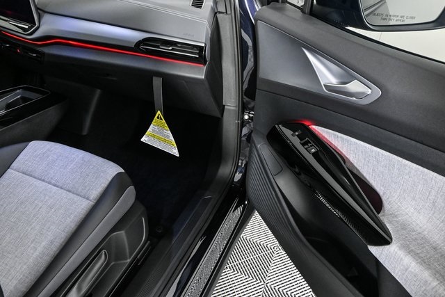 new 2025 Volkswagen ID.4 car, priced at $48,666