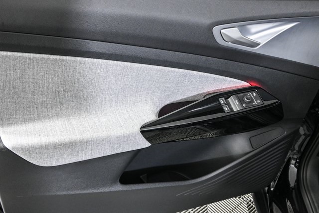 new 2025 Volkswagen ID.4 car, priced at $48,666