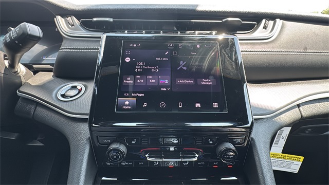 new 2025 Jeep Grand Cherokee car, priced at $42,848
