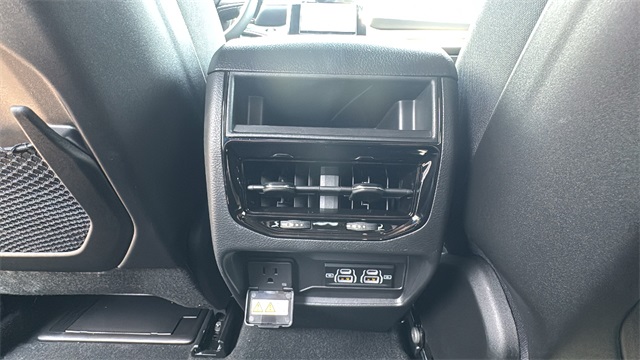 new 2025 Jeep Grand Cherokee car, priced at $42,848