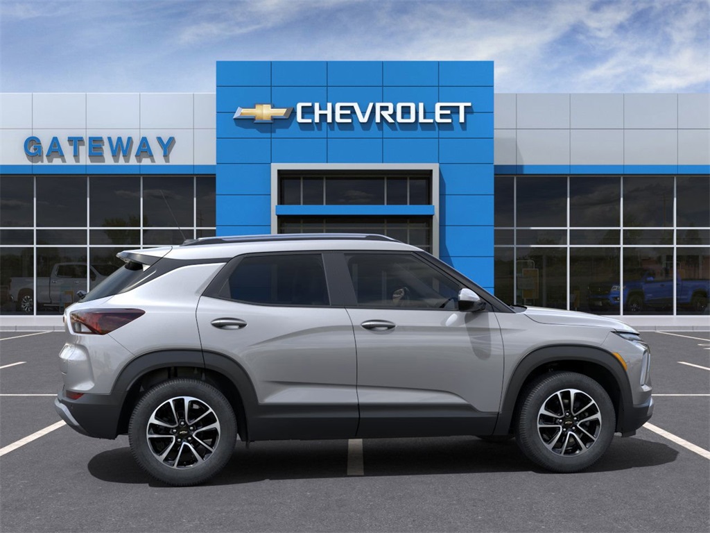new 2025 Chevrolet TrailBlazer car, priced at $28,825
